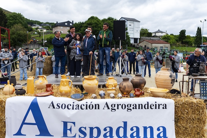 ii.feira_.de_.gando_.vacun_.e.cabalar.en-xunqueira.de_.espadanedo.01.jpg